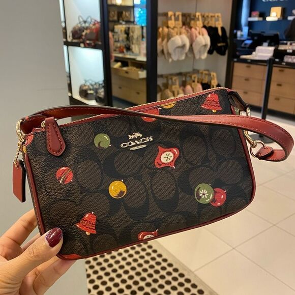 NWT Coach Nolita 19 In Signature Canvas wristlet With‎ Ornament Print - Picture 6 of 6